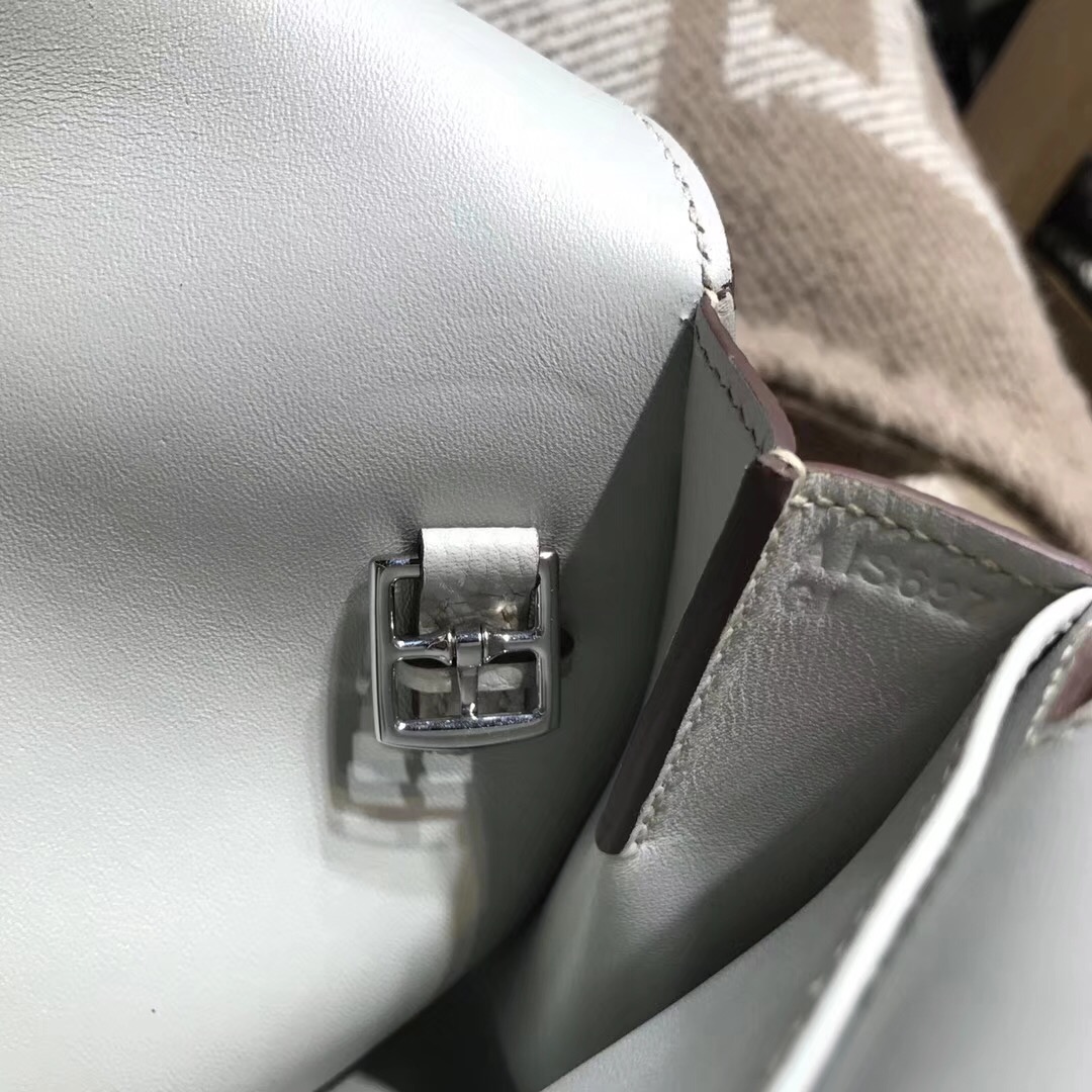 Hermes 迷妳包Halzan mini bag togo荔枝紋CK80 Grey珍珠灰銀扣