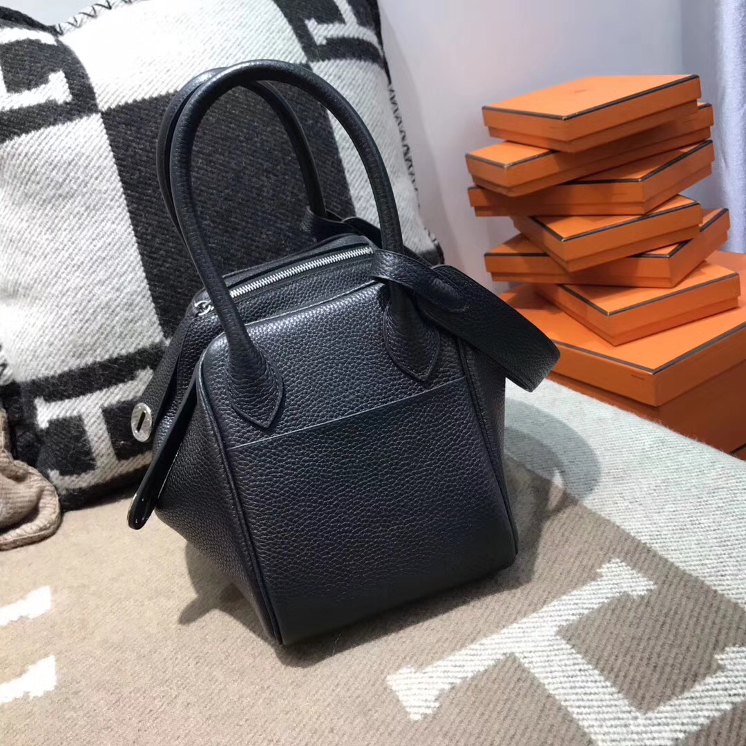 愛馬仕名媛風包袋Hermes Lindy 26CM togo cc89 Nior黑色银扣