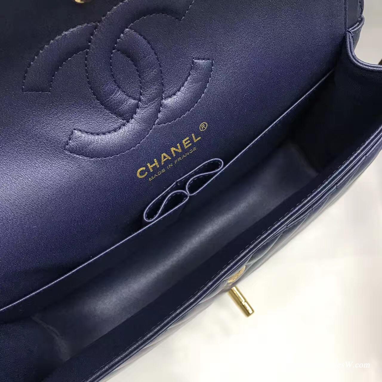 小香Classic Flap Bag 海军蓝色V型 A01112菱格鏈條經典口蓋包羊皮