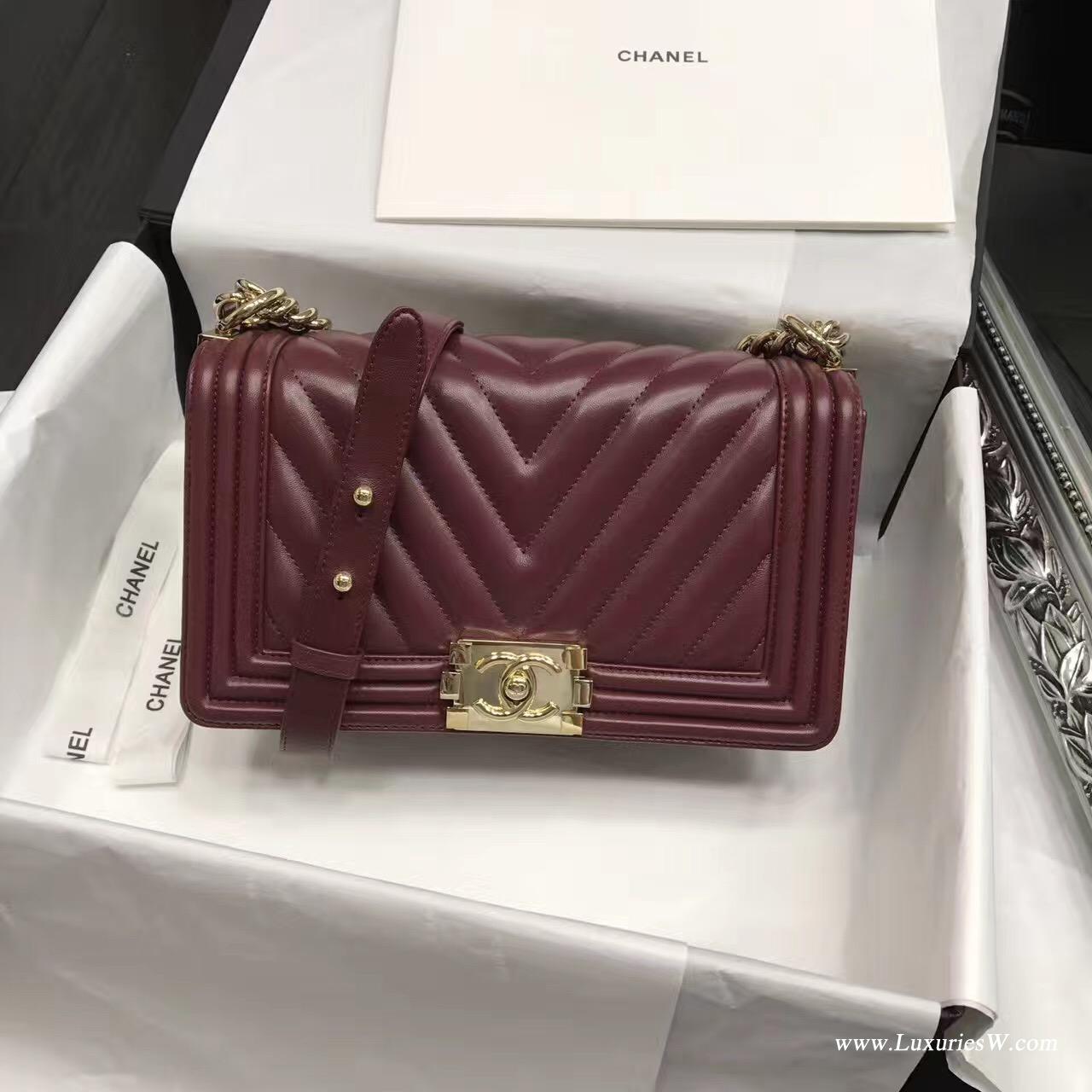 小香 Le boy bag25cm 進口暗紅色胎牛V字型 單肩鏈條包