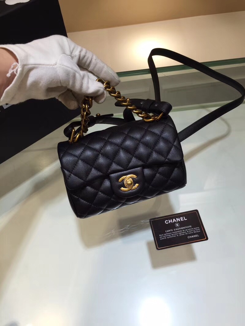 Classic Flap handbag 菱格鏈條經典口蓋手提包 胎牛皮黑色 复古金色金屬