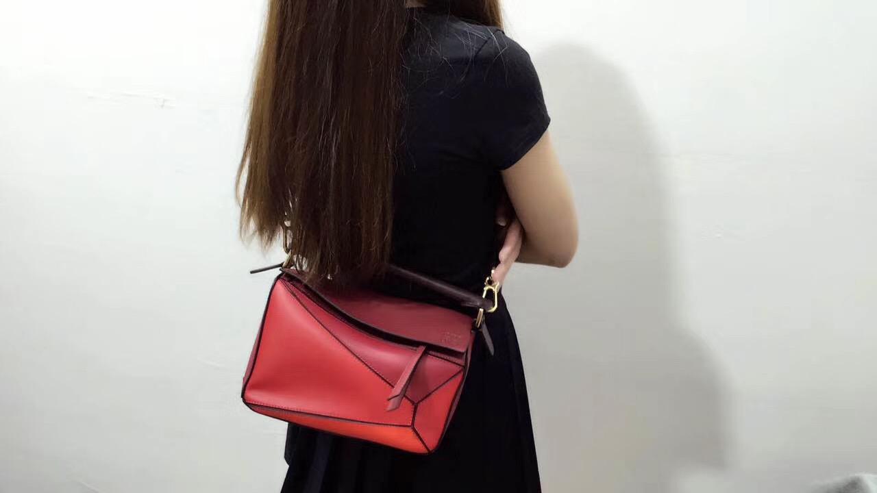 loewe羅意威小牛皮 Puzzle Bag 小號Red Multitone 暗紅色