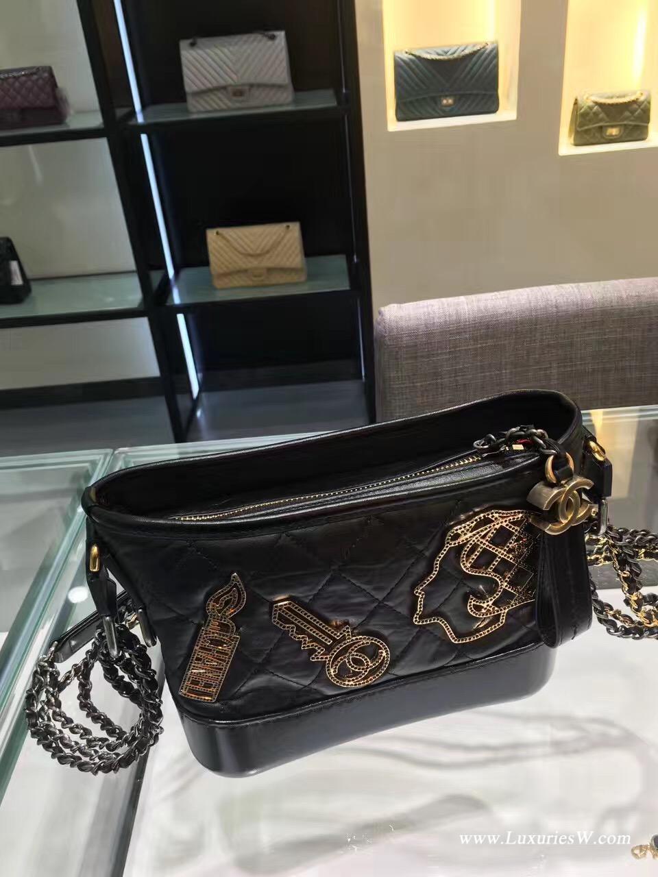 小香包包 gabrielle bag 小號流浪包 黑色 徽章款 20cm