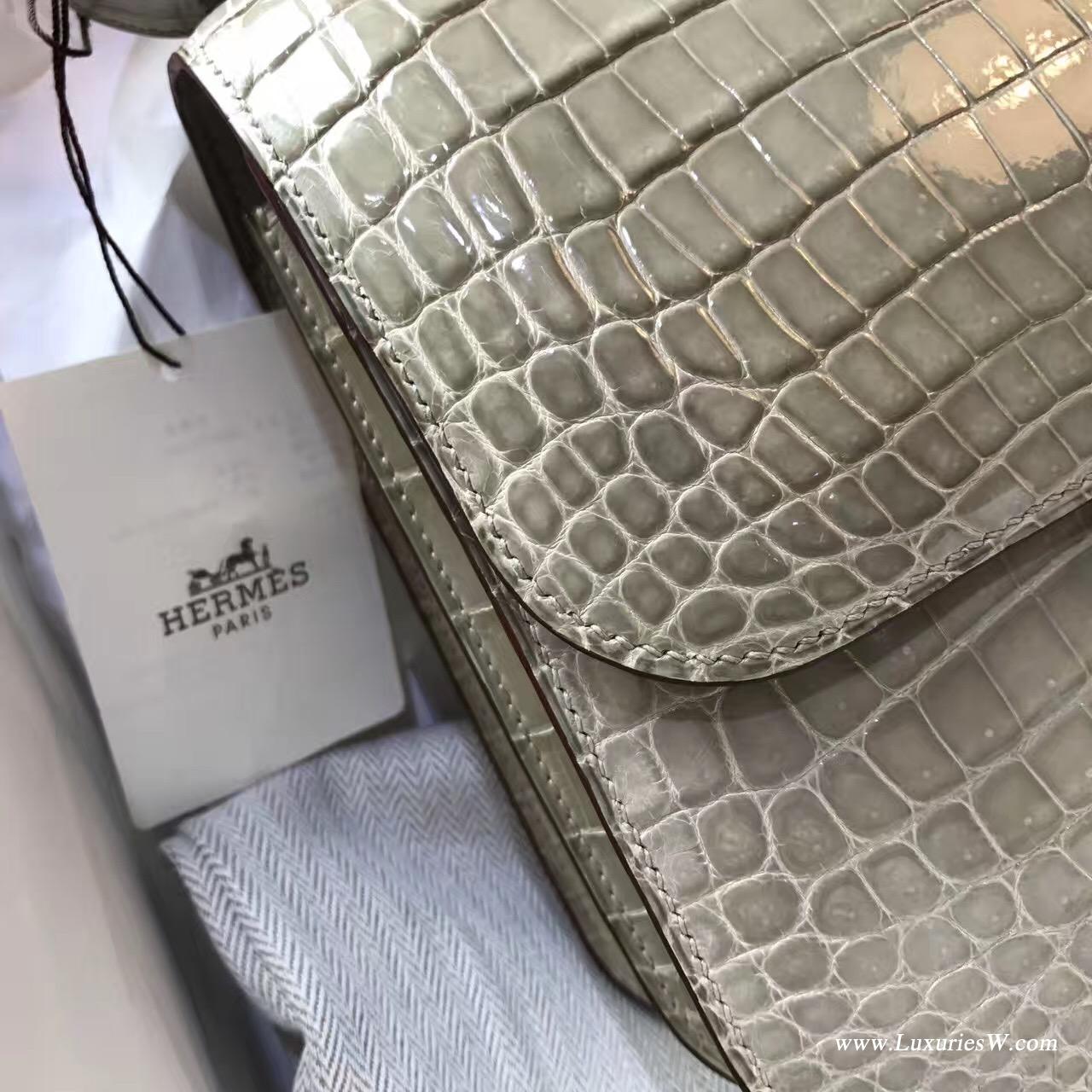 愛馬仕 康斯坦斯包 Constance 23 鱷魚 光面素色 銀扣純正的顏色