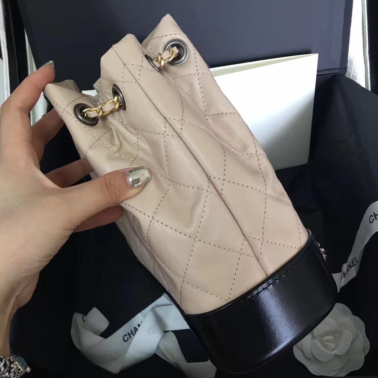 裸粉配黑gabrielle hobo bag 流浪链条雙肩背包 復古小牛皮