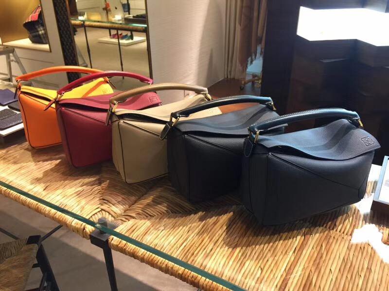 羅意威Loewe 中號 Puzzle Bag 靛蓝色 Soft Grained Calf/Calf