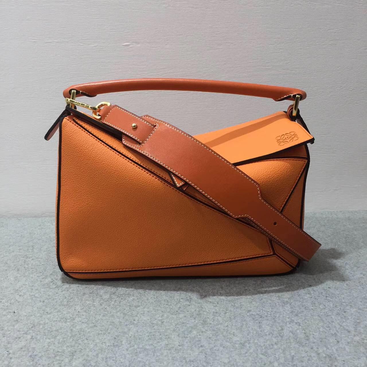 羅意威Loewe Puzzle Bag Apricot/Orange Soft Grained Calf/Calf