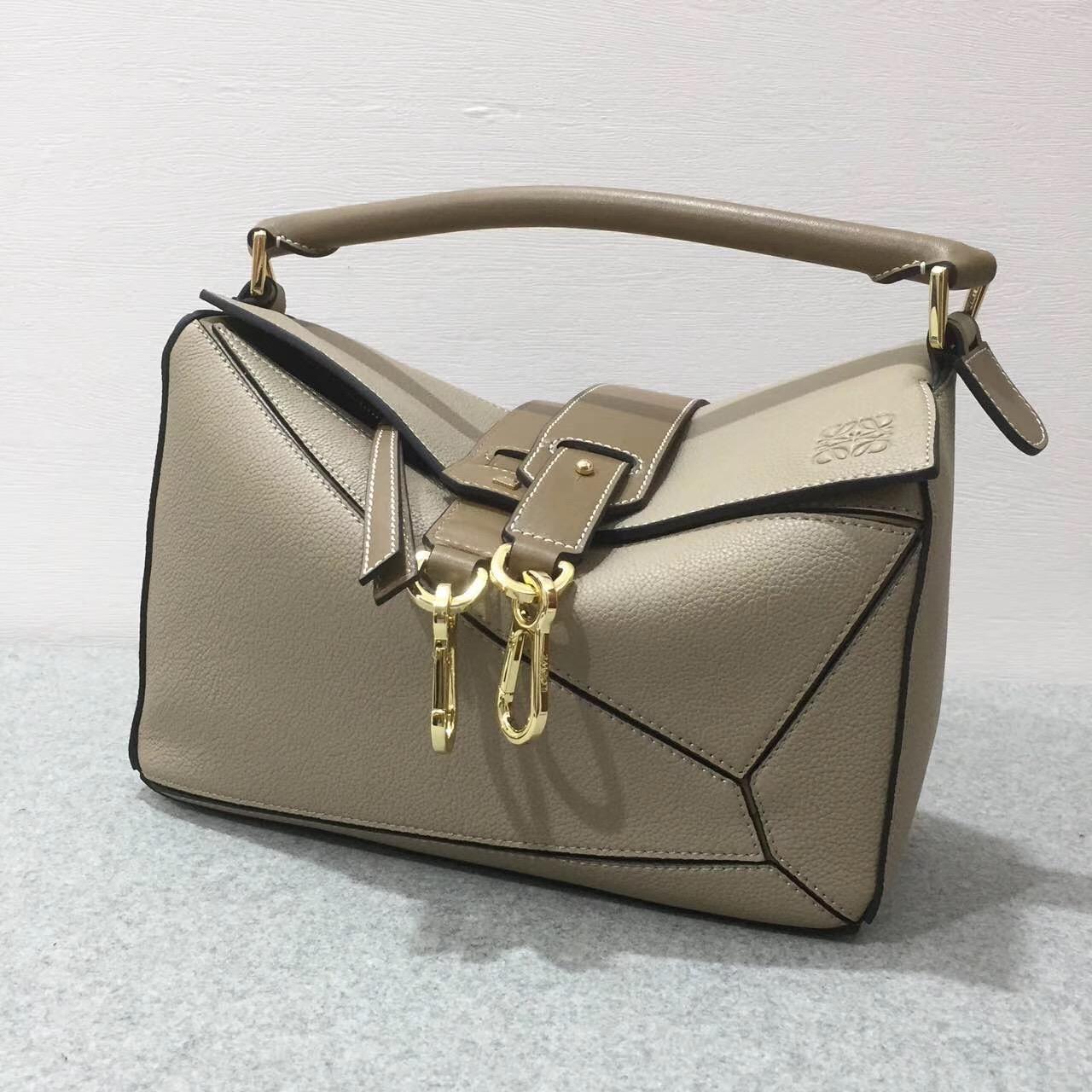 羅意威包包官網 Loewe 中號Puzzle Bag Sand/Mink Colour / Jonathan Anderson