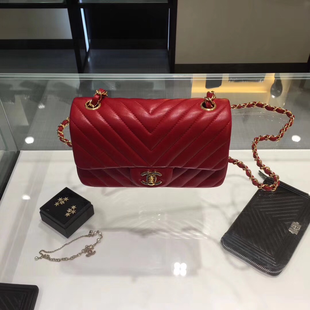 小香迷你口蓋包Chane Classic Flap Bag 20cm原廠羊皮红色 V形縫線