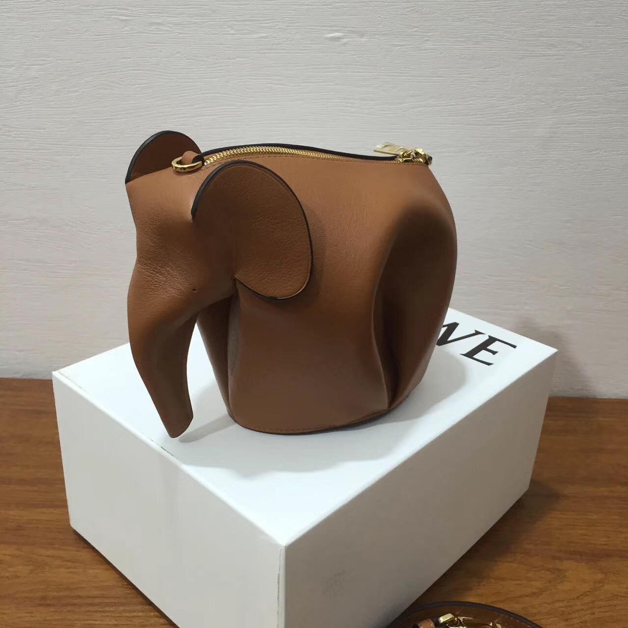 羅意威包包 Loewe Elephant Mini Bag tan/white 迷妳包 小牛皮大象包