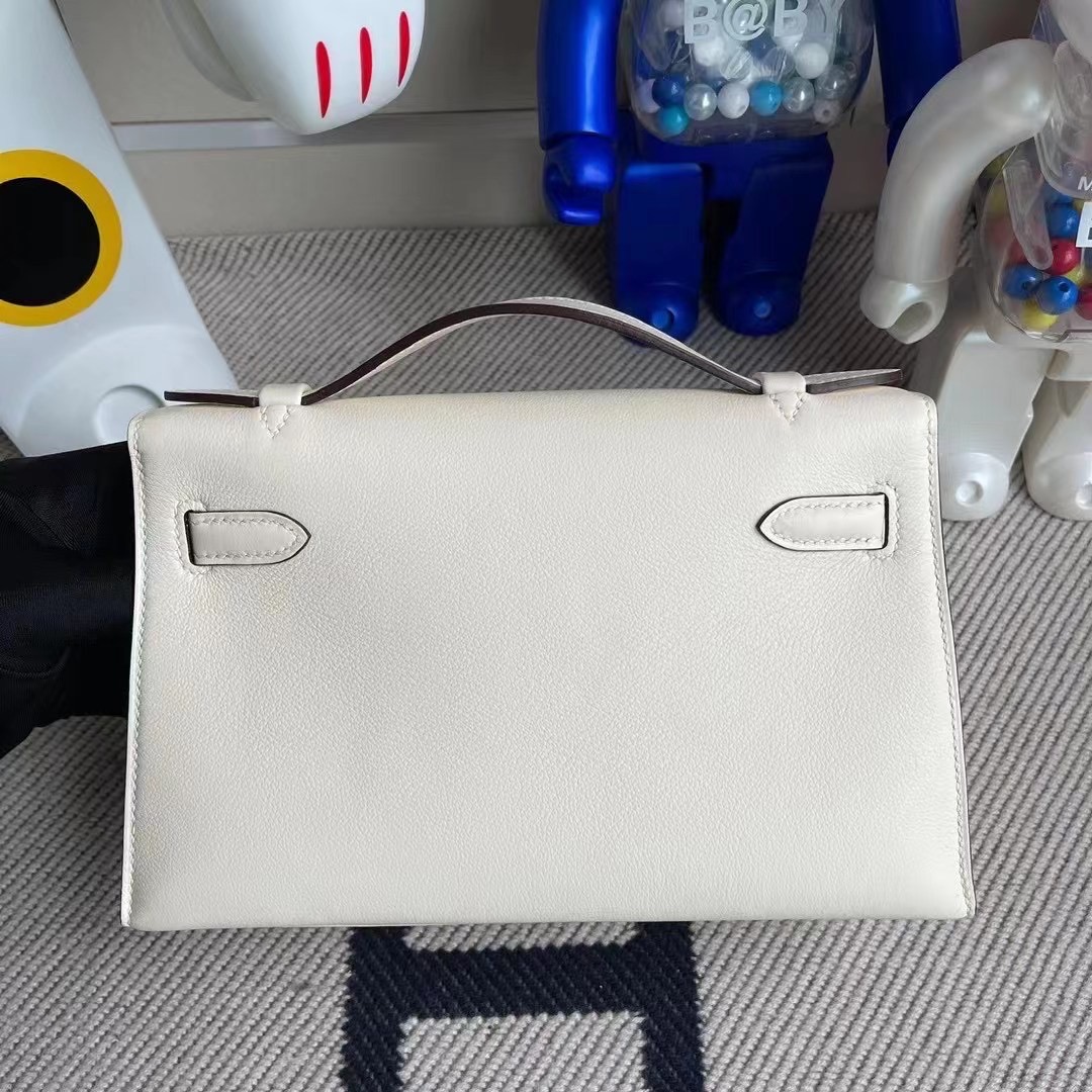 香港油尖旺區尖沙咀 Hermes MiniKelly Pochette Swift calfskin i2 nata 奶油白 銀扣