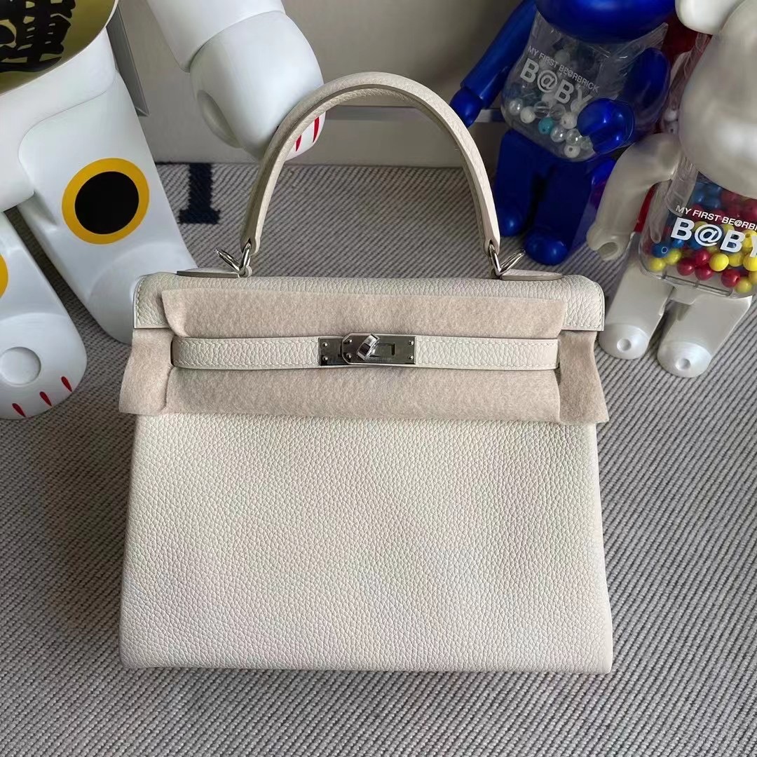 臺灣桃園市蘆竹區 Hermes Kelly 25cm Togo 10 Craie 奶昔白 銀扣