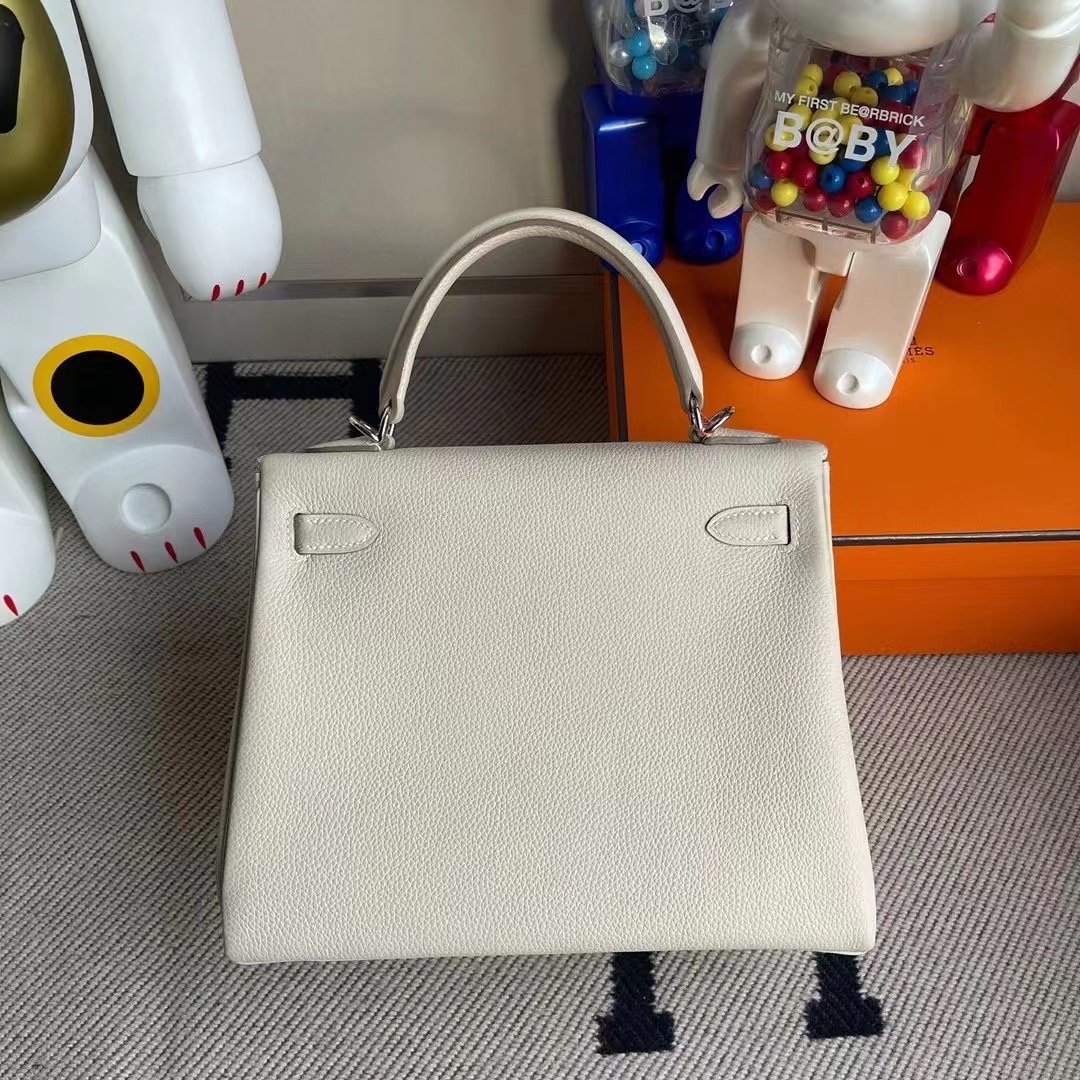 臺灣桃園市蘆竹區 Hermes Kelly 25cm Togo 10 Craie 奶昔白 銀扣