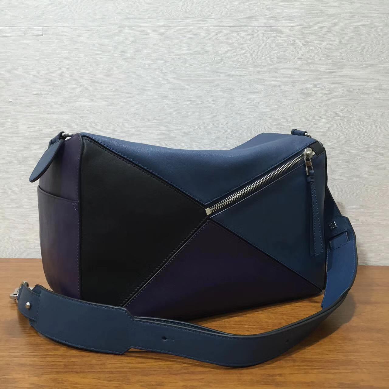 LOEWE 特大號 Puzzle Bag  拼色深蓝色38cm長方體形狀 折疊幾何包