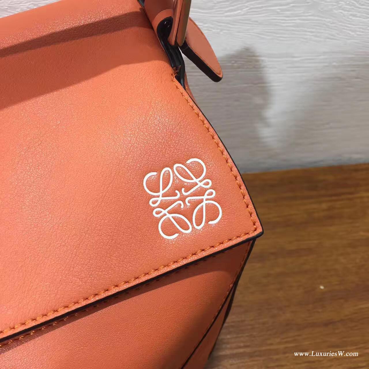 羅意威女包官網 LOEWE Mini Puzzle Bag 橙色 長方體形狀 折疊幾何包