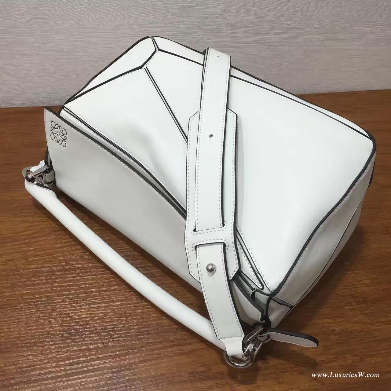 羅意威LOEWE女包中號 Puzzle Bag 白色小牛皮 長方體形狀 折疊幾何包