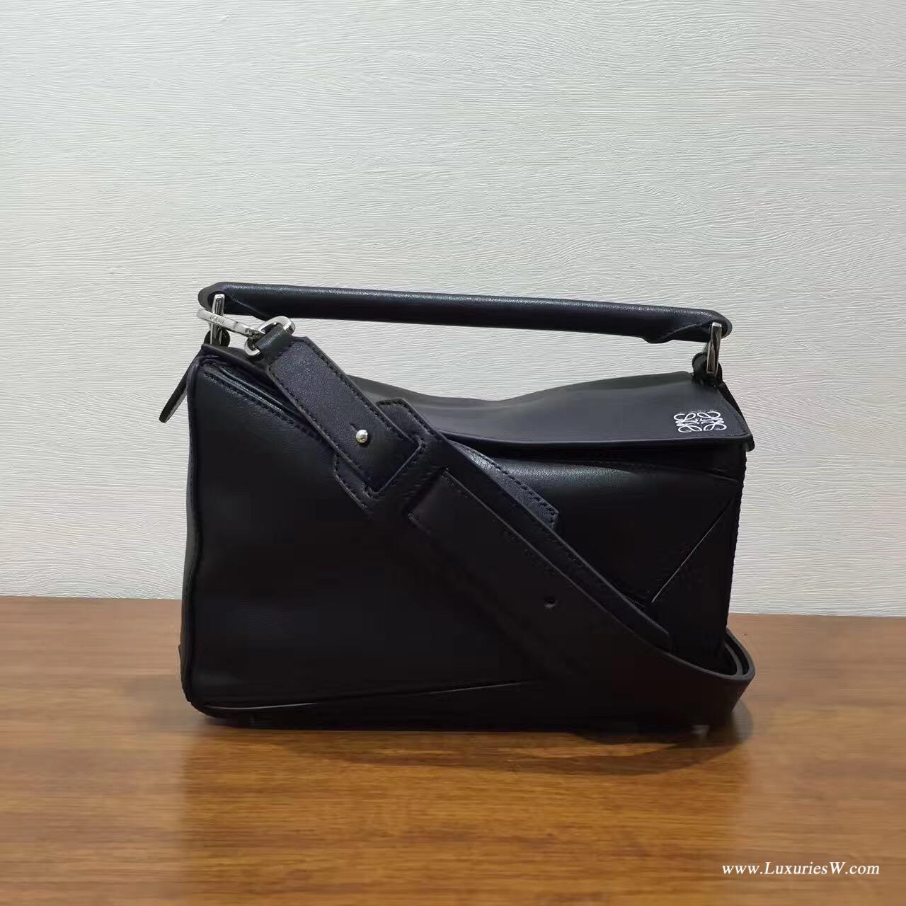 羅意威女包官網 LOEWE Mini Puzzle Bag 黑色 長方體形狀 折疊幾何包