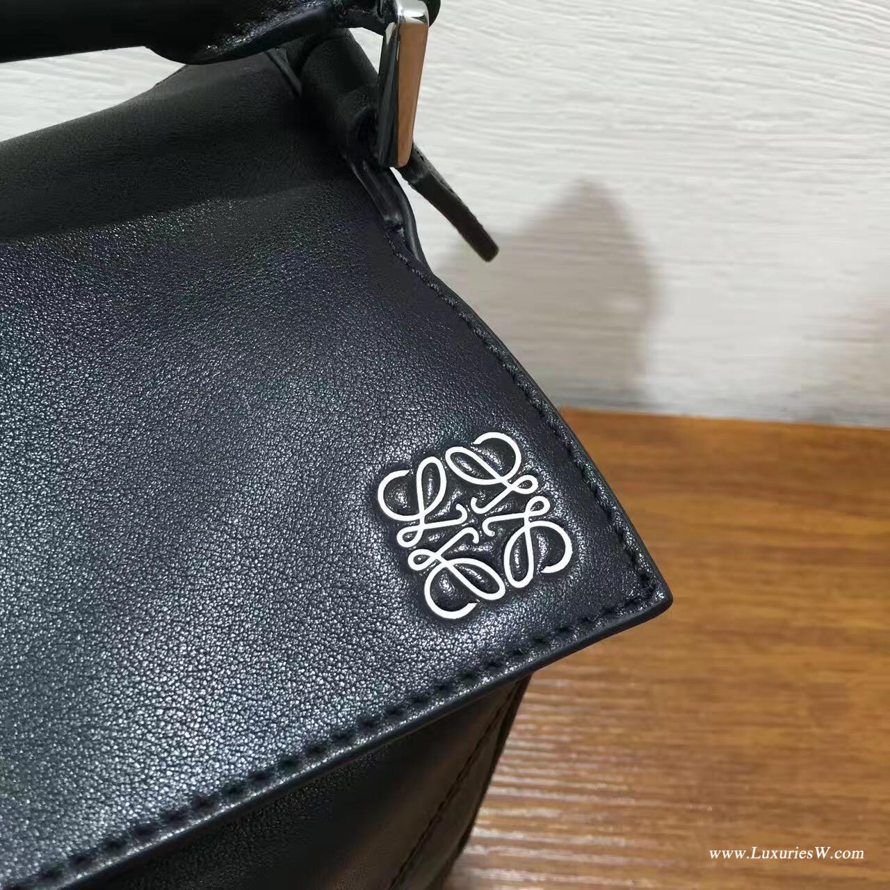 羅意威女包官網 LOEWE Mini Puzzle Bag 黑色 長方體形狀 折疊幾何包