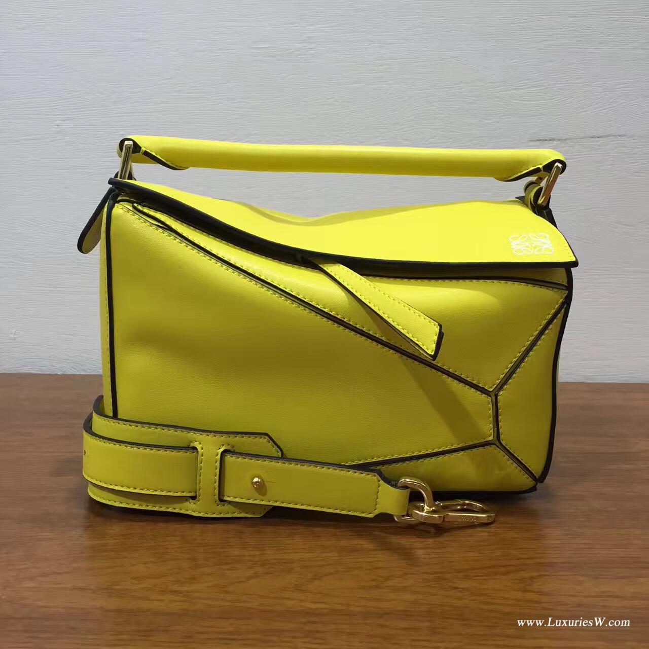 羅意威女包官網 LOEWE Mini Puzzle Bag 柠檬黄 長方體形狀 折疊幾何包