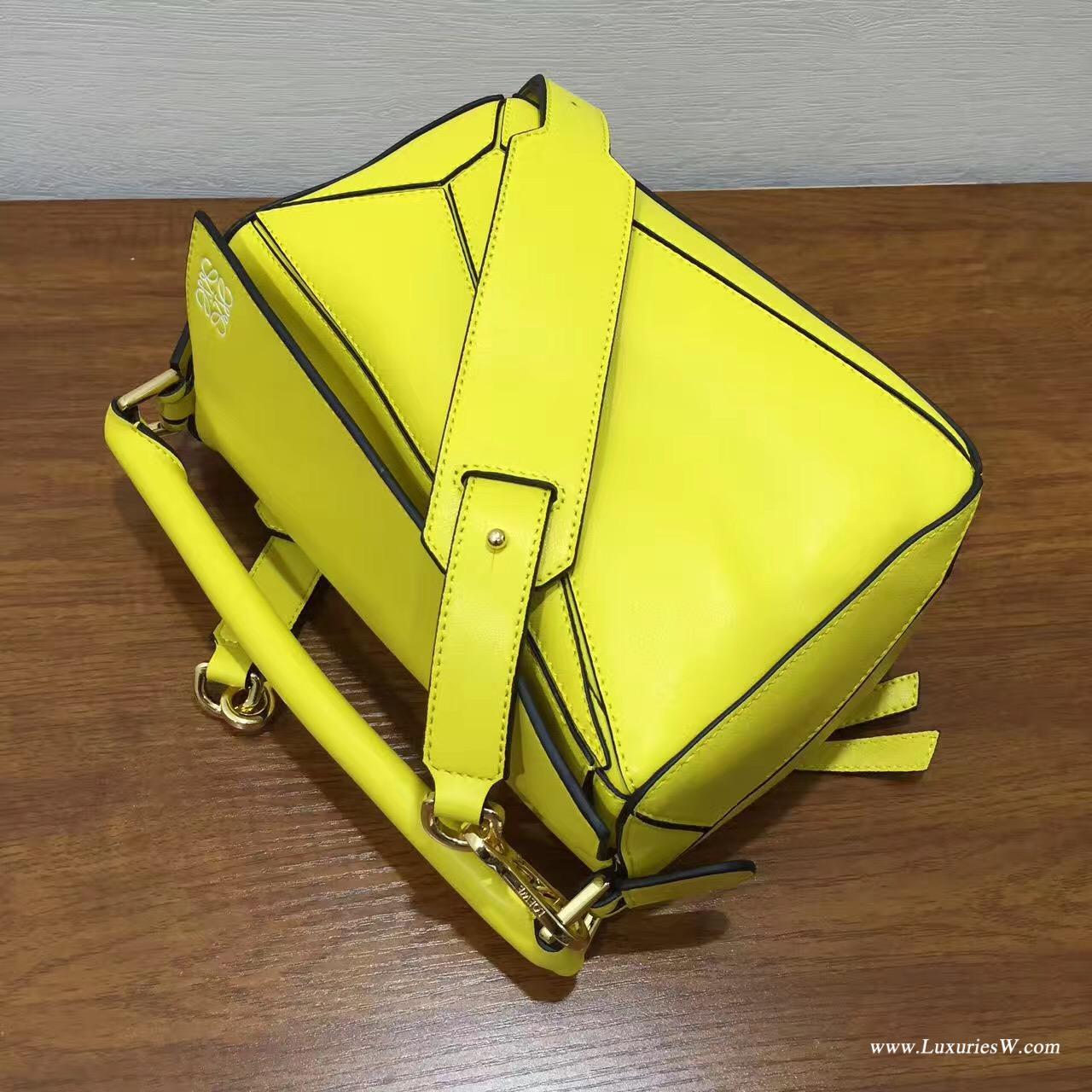 羅意威女包官網 LOEWE Mini Puzzle Bag 柠檬黄 長方體形狀 折疊幾何包