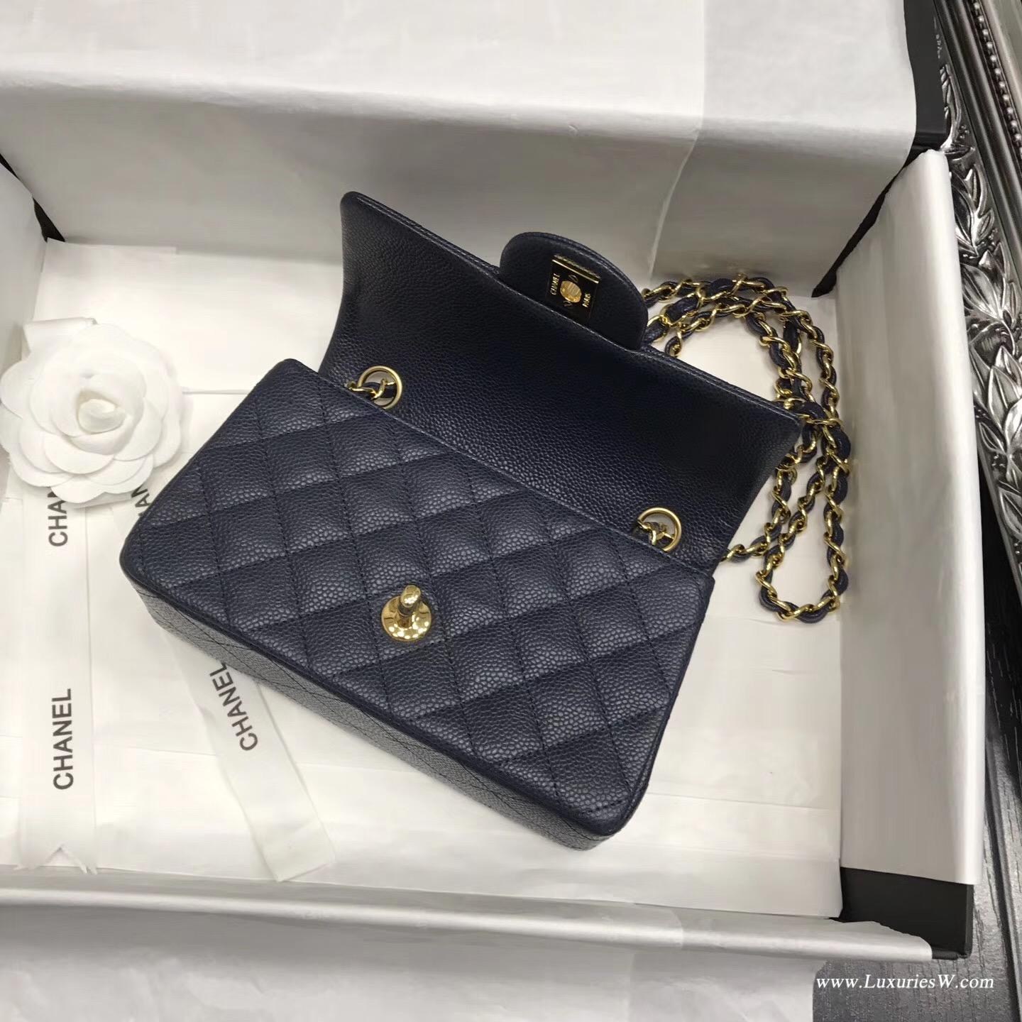 Mini Classic Flap bag 海军蓝色顆粒紋小牛皮 魚子醬菱格鏈條經典口蓋包