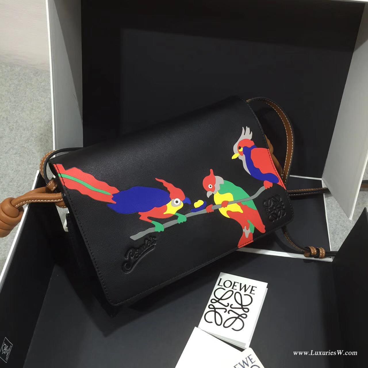 Loewe Flamenco flap Paula's Ibl  s bag黑色拼色小牛皮 印鸚鵡圖案