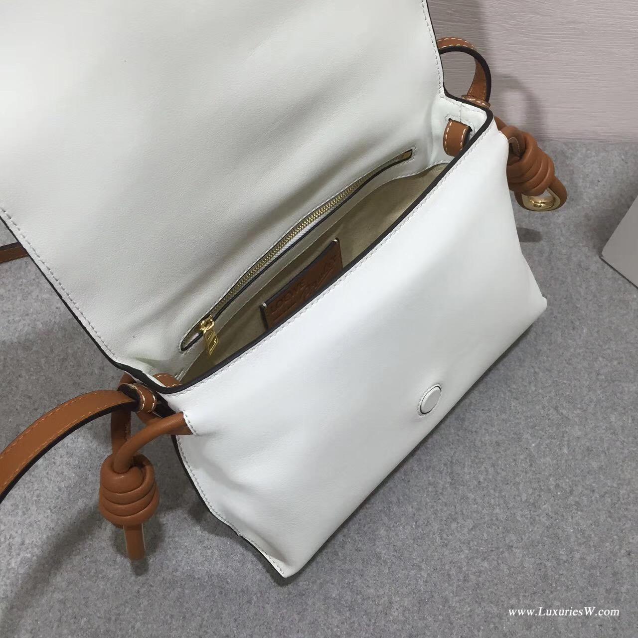 Loewe Flamenco  flap Paula's Ibl  s bag白色拼色小牛皮 印鸚鵡圖案