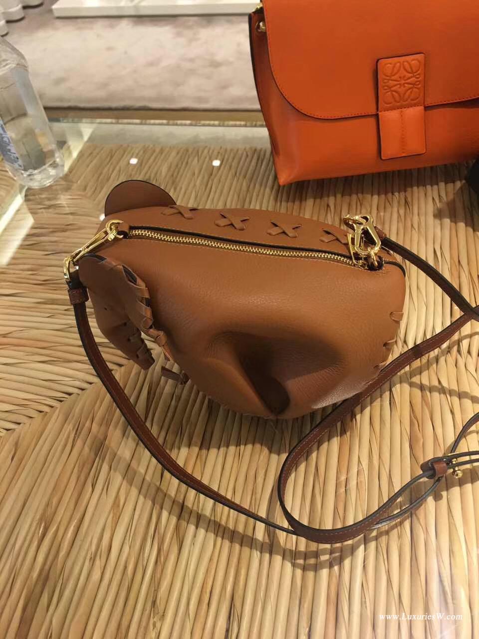 LOEWE女包 Animales Elephant Mini Bag Laced 棕色 形迷妳包小牛皮大象包