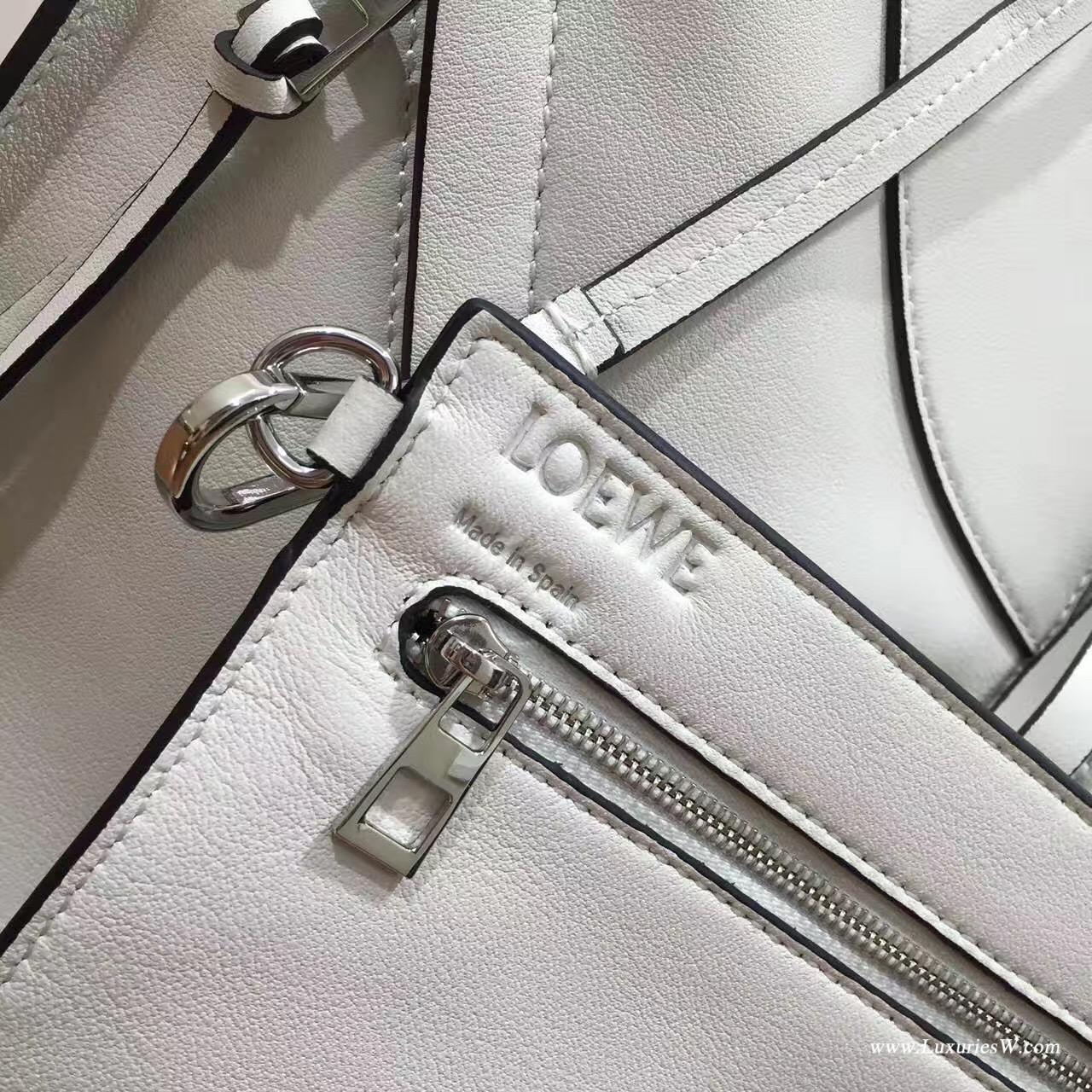 羅意威Loewe hammock  bag 白色小號采用進口的柔軟小牛皮
