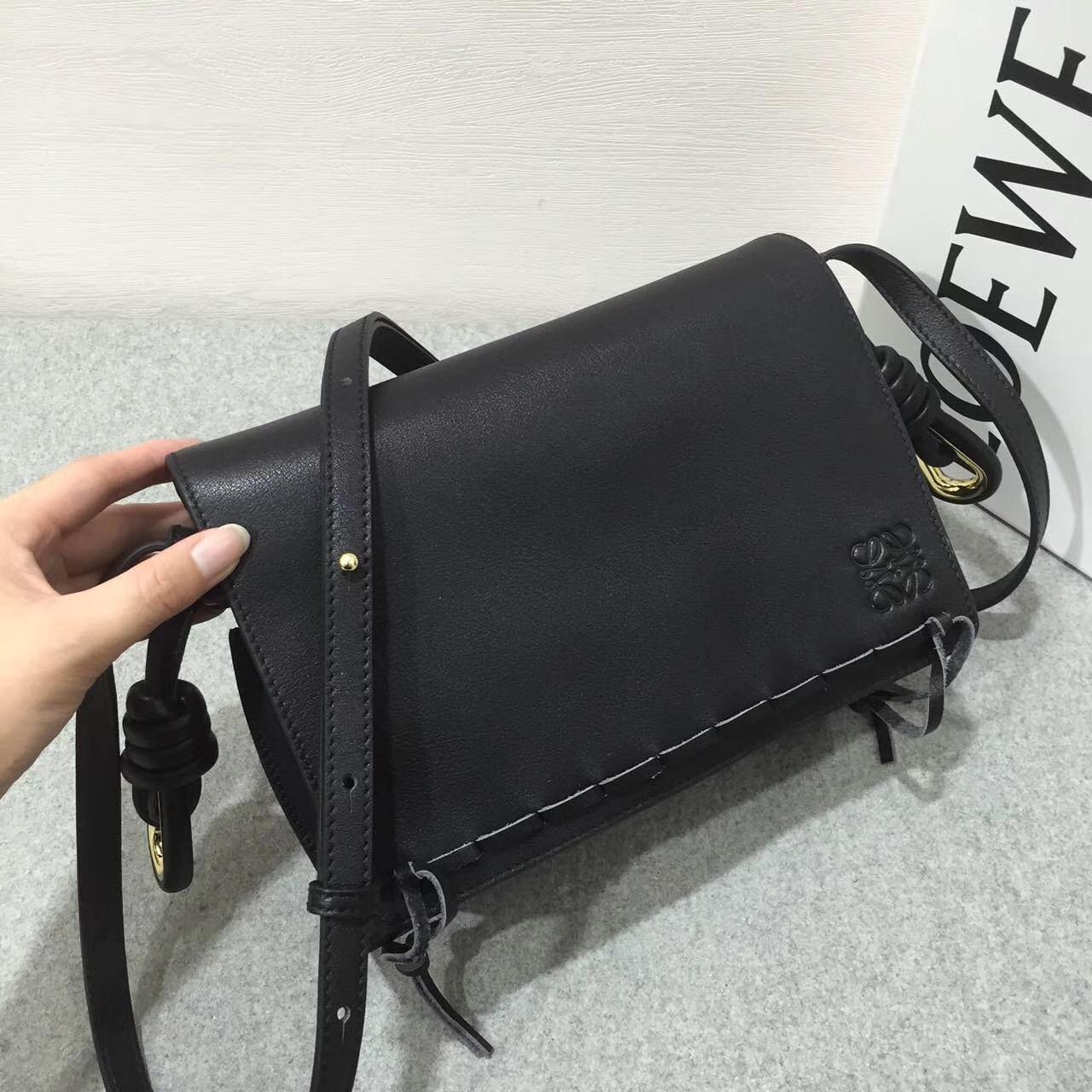 LOEWE羅意威女包 Flamenco Flap Laced Small Bag 黑色