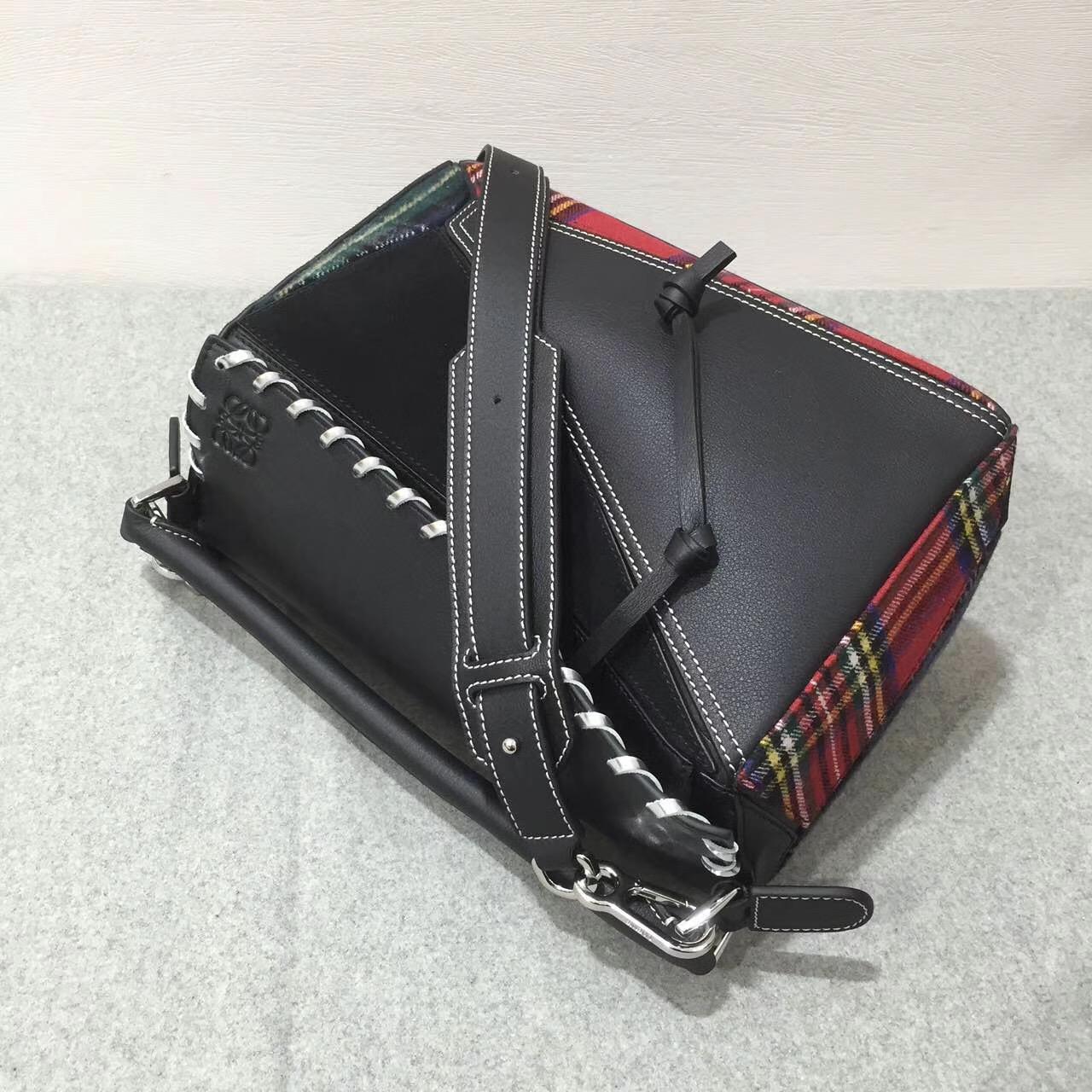 羅意威幾何包 loewe Puzzle Tartan Bag Black/Multicolor Tartan