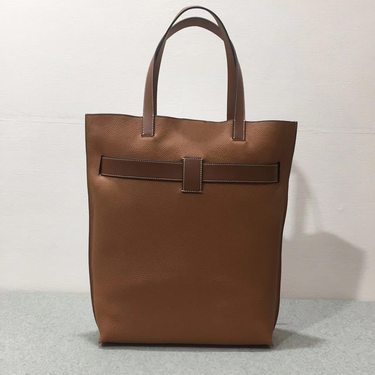 羅意威女包香港官網 loewe Vertical Strap Tote Bag 棕色粒面牛皮