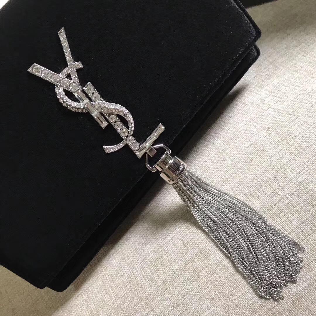 KATE chain and tassel wallet in black velvet and crystals