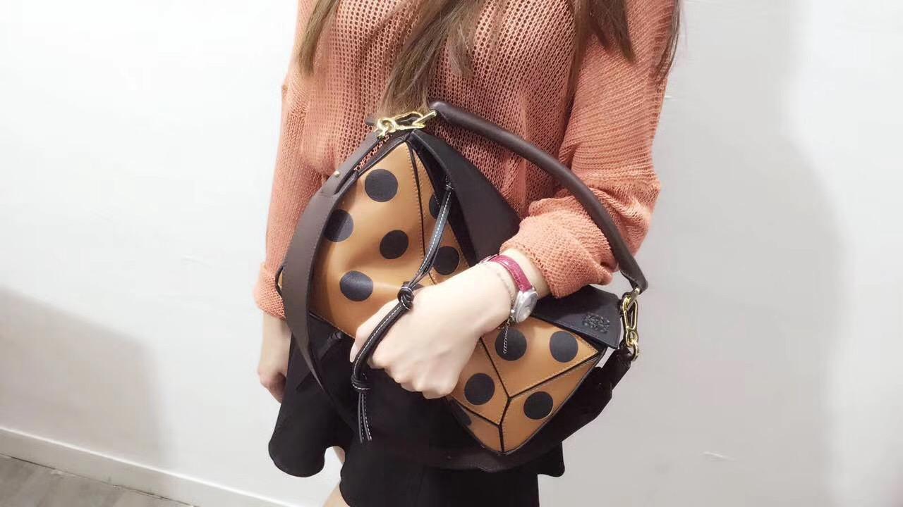 loewe Puzzle Circles Bag Black/Tan/Chocolate Brown 黑色圓圈