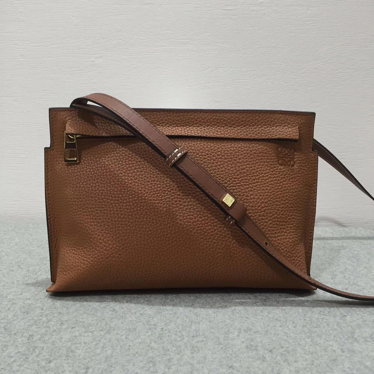 loewe T Mini Bag 棕色小斜挎包進口togo 小牛皮