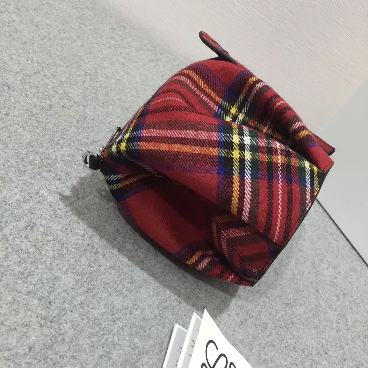 loewe羅意威 Elephant Tartan Mini Bag Red Tartan