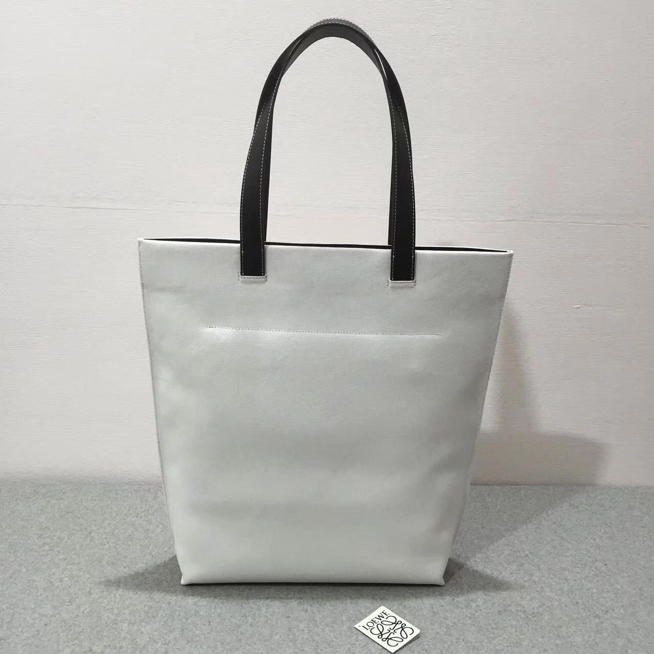 loewe羅意威 Tote Toast Bag Offwhite/Black