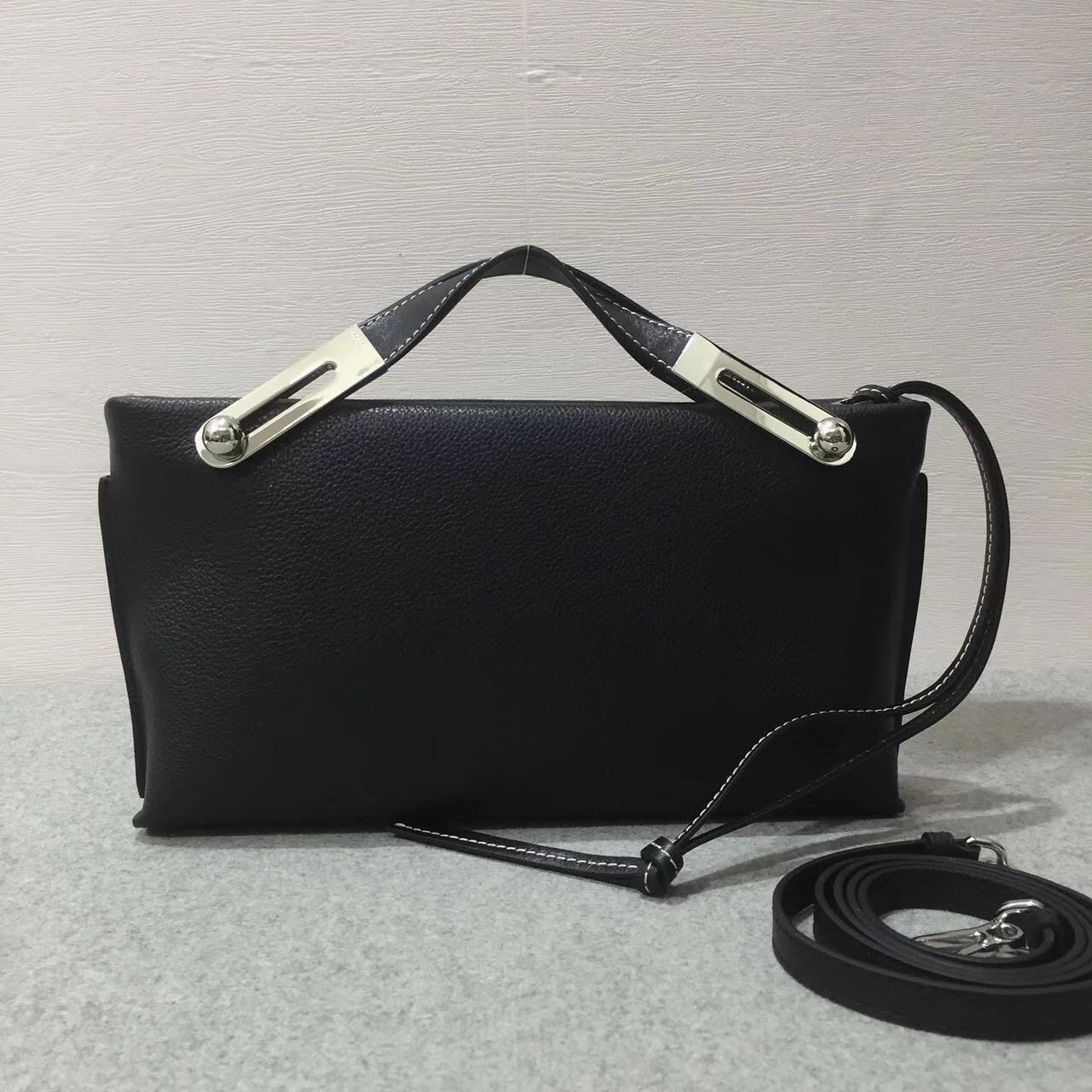 loewe羅意威 Missy Small Bag 軟顆粒小牛皮黑色 黃金麂皮襯裏T形