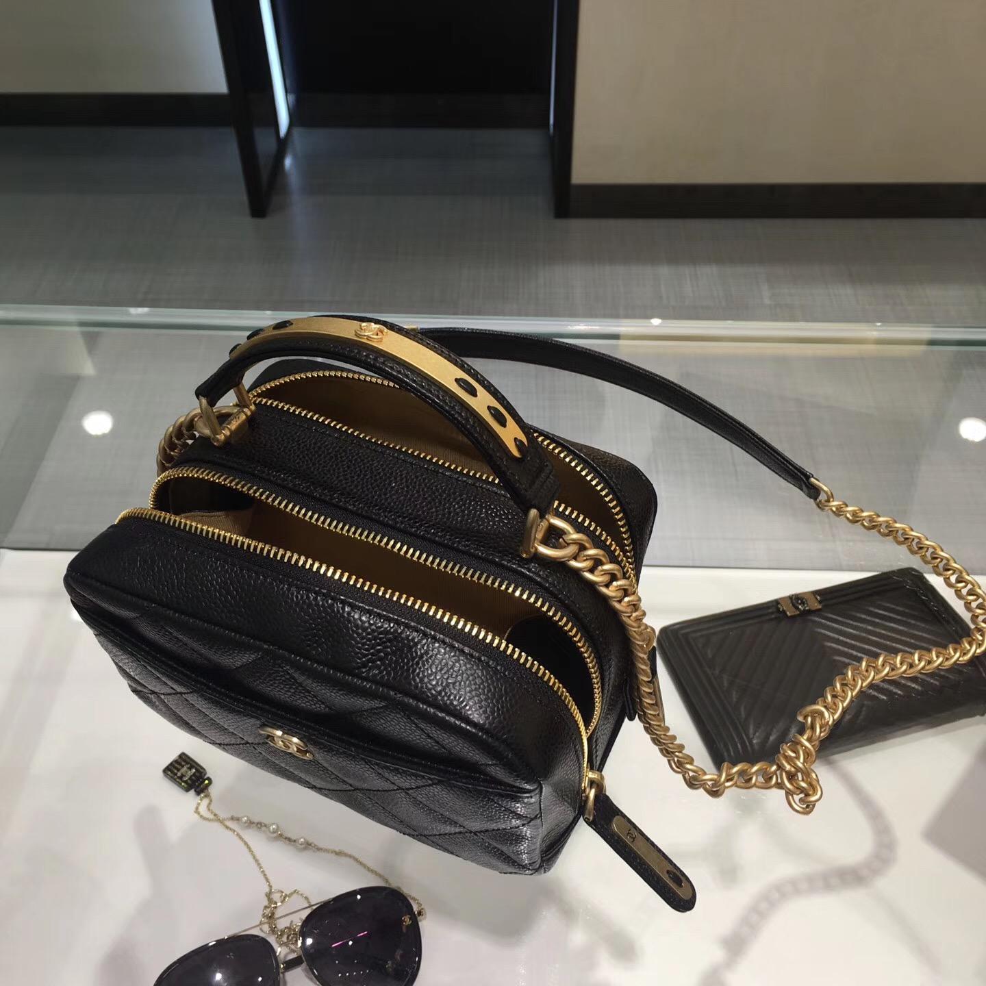 Chanel bowling bag 保齡球包進口原廠 黑色小牛皮魚子醬紋