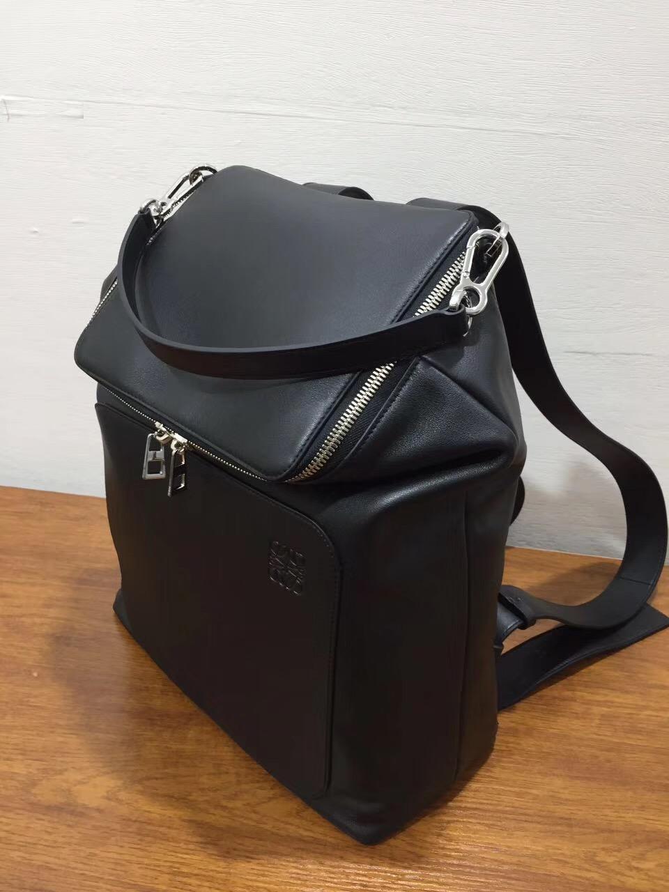 loewe羅意威Goya Backpack Bag黑色採用經典小牛皮打造的Goya背包