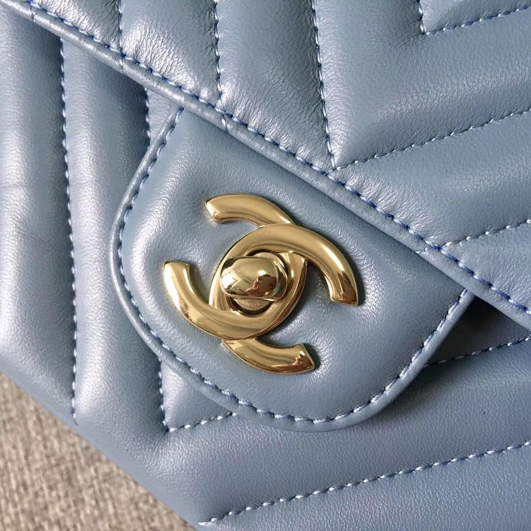 小香經典口蓋包Classic Flap Bag 原廠羊皮雾霾蓝色 V形縫線 金色金屬鏈條