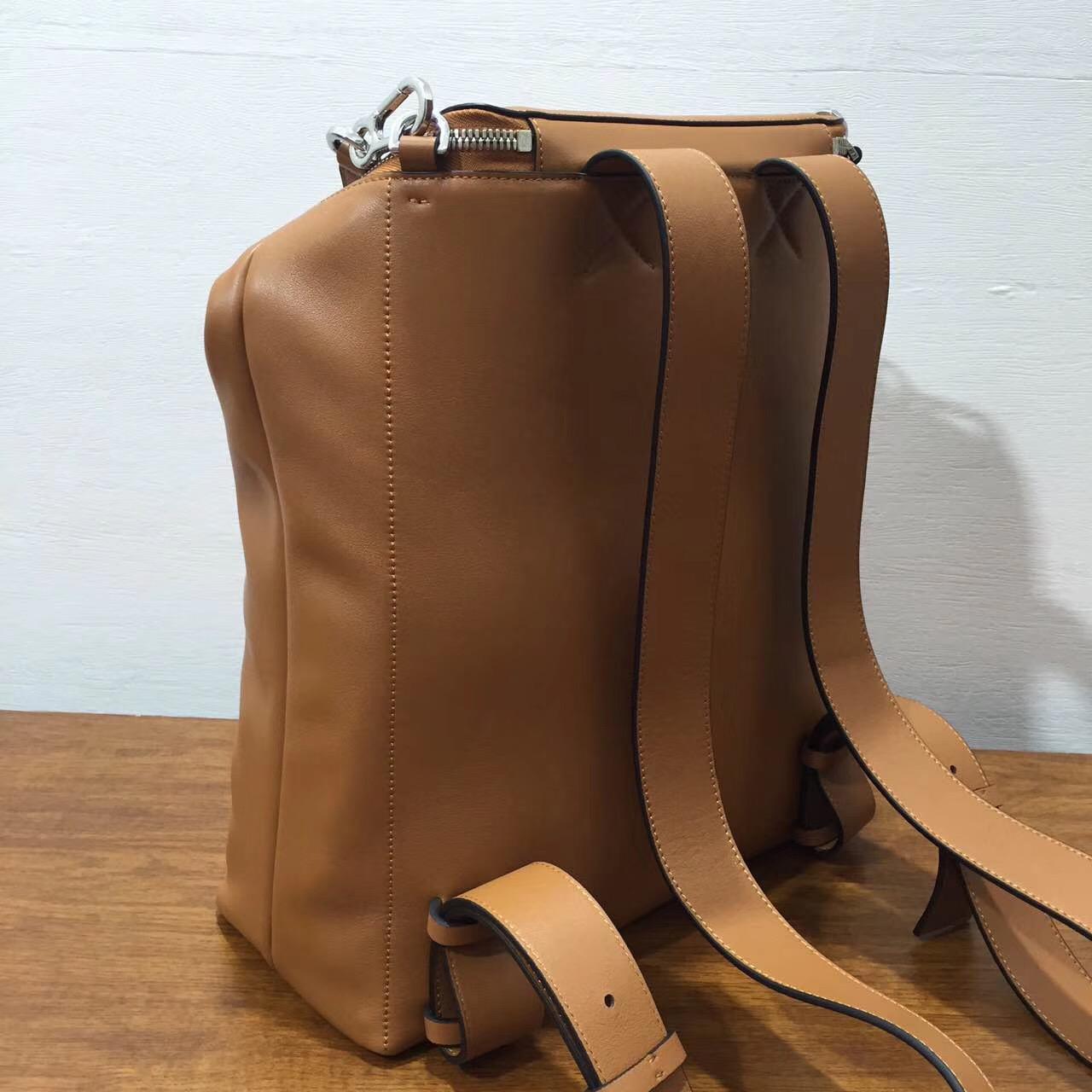 loewe羅意威Goya Backpack bag 棕色 小牛皮打造的Goya背包