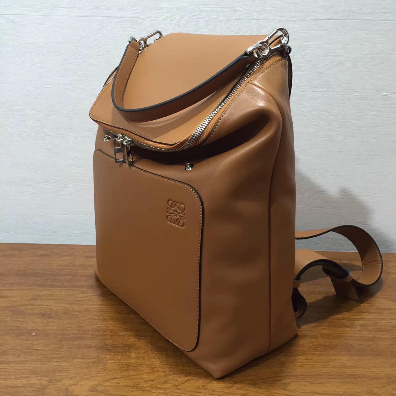 loewe羅意威Goya Backpack bag 棕色 小牛皮打造的Goya背包