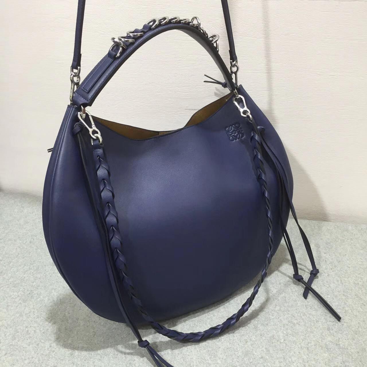 羅意威 Loewe Fortune hobo bag系列限量版半月包海军蓝色 細紋小牛皮 內襯鹿皮