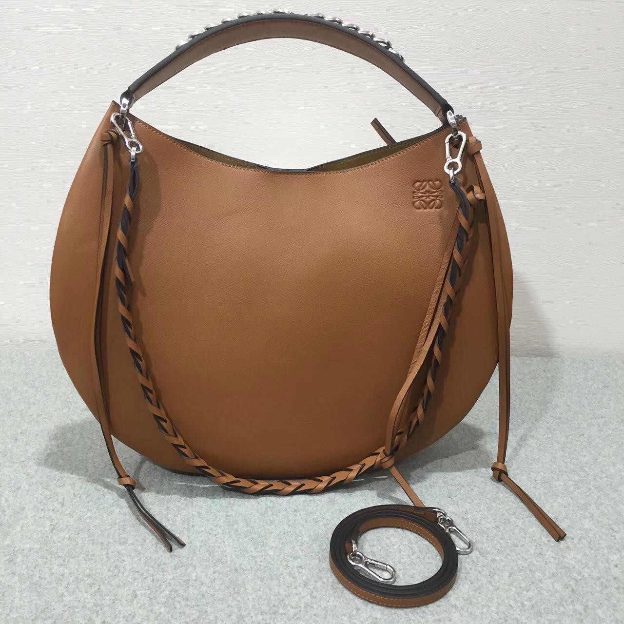 羅意威Loewe Fortune hobo bag系列限量版半月包 進口細紋棕色小牛皮