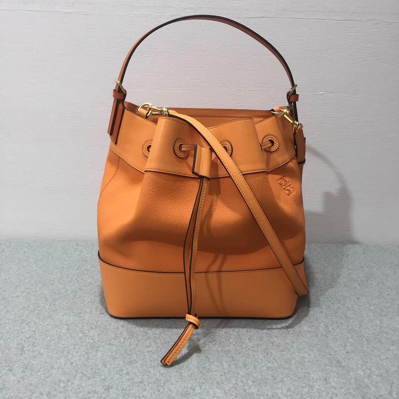 Loewe羅意威Midnight Bag Apricot/Orange Midnight水桶包手袋