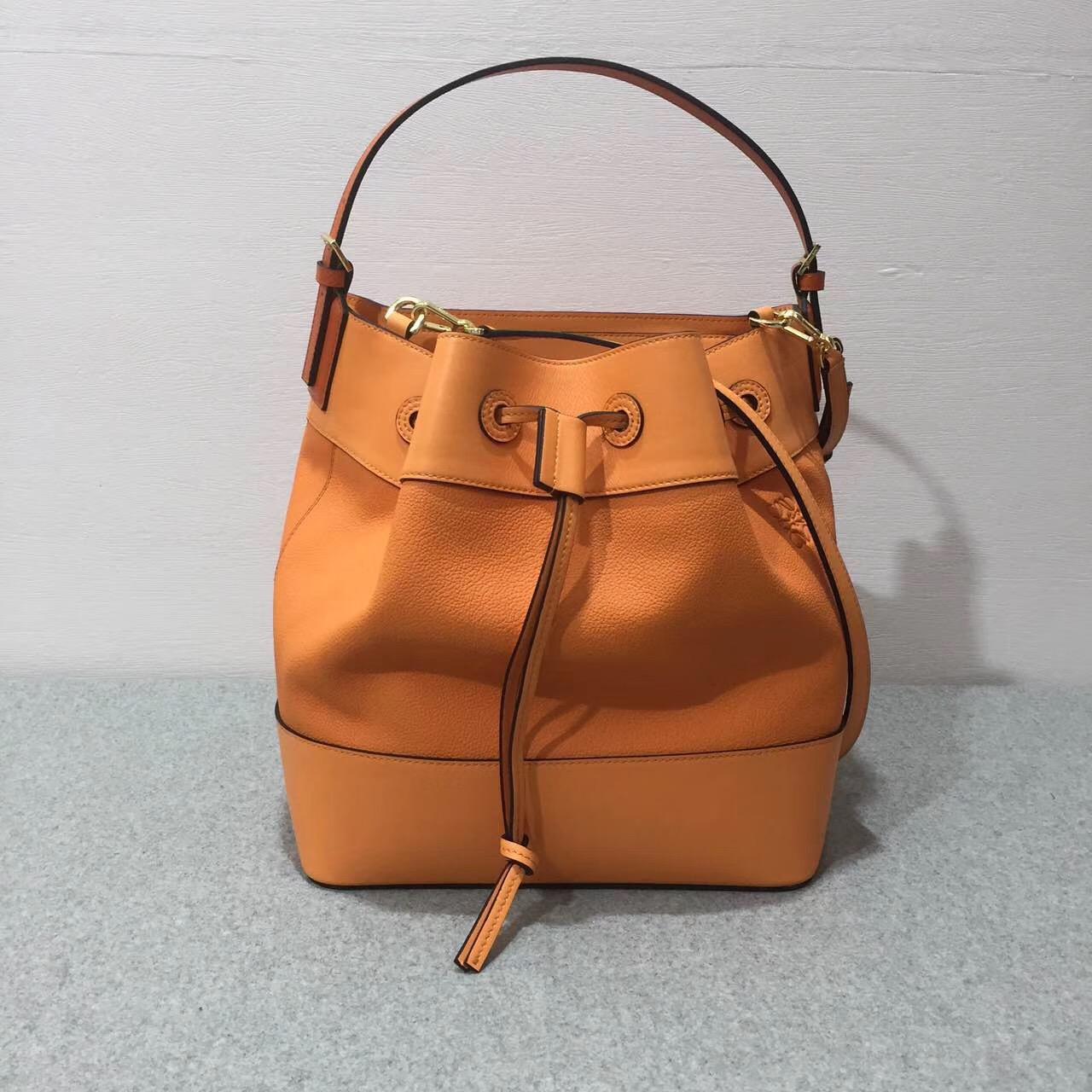 Loewe羅意威Midnight Bag Apricot/Orange Midnight水桶包手袋