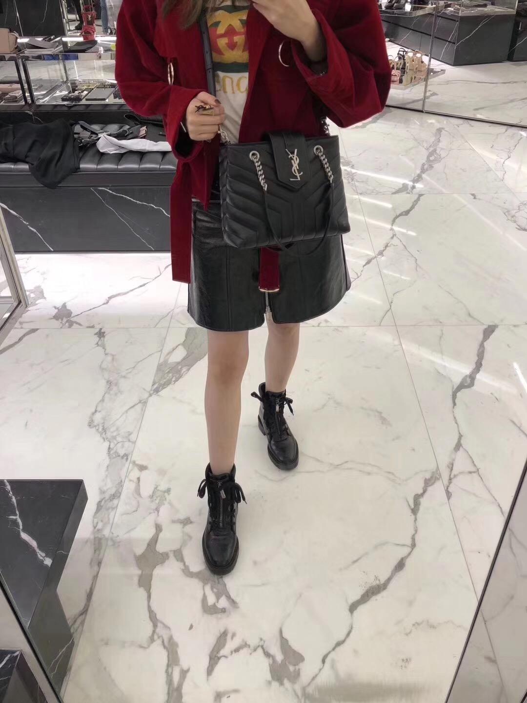 YSL LOULOU小號黑色Y形絎縫真皮購物袋,MONOGRAMME SAINT LAURENT