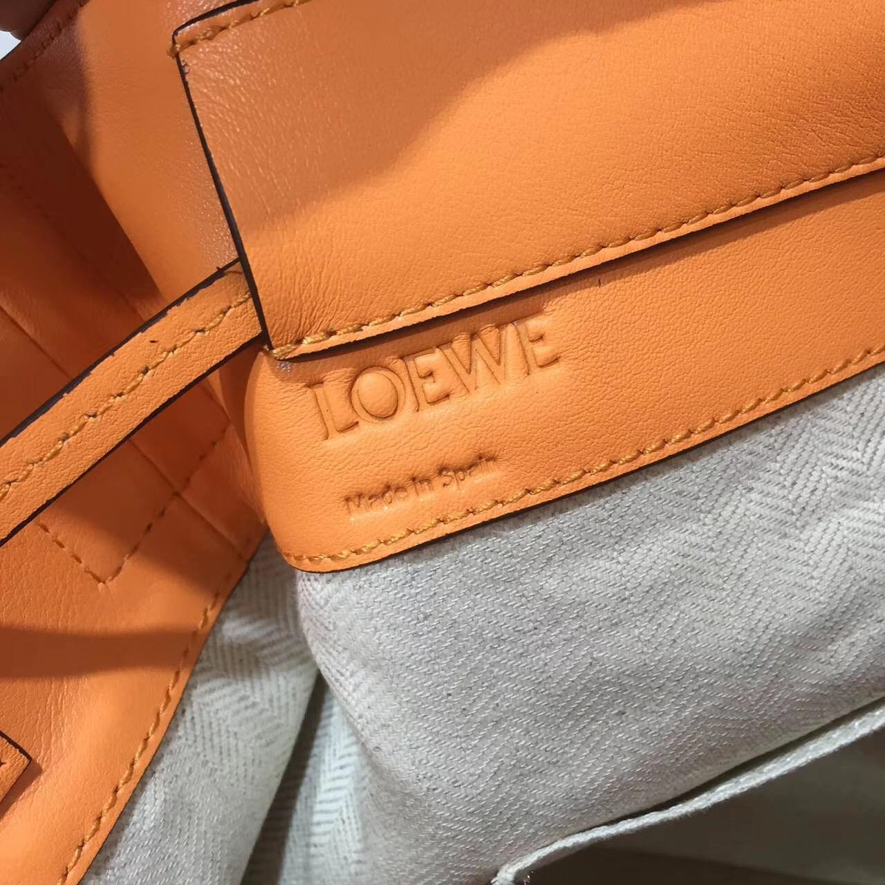 Loewe羅意威Midnight Bag Apricot/Orange Midnight水桶包手袋