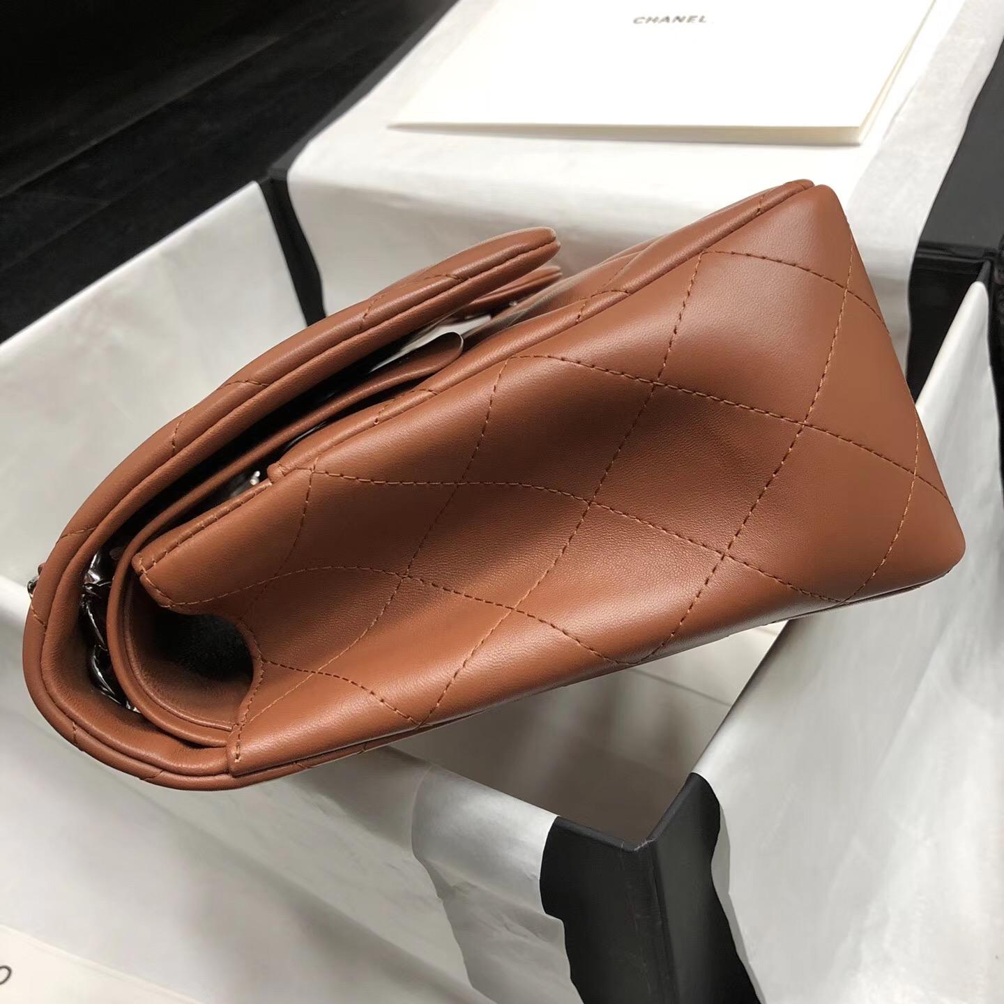 Chane. Classic Flap Bag A58600大號經典口蓋包 焦糖色小羊皮金色